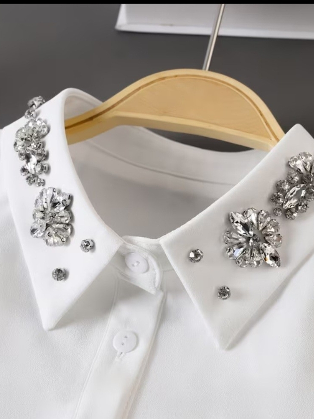Crystal Embellished White Collar Necklace Accent
